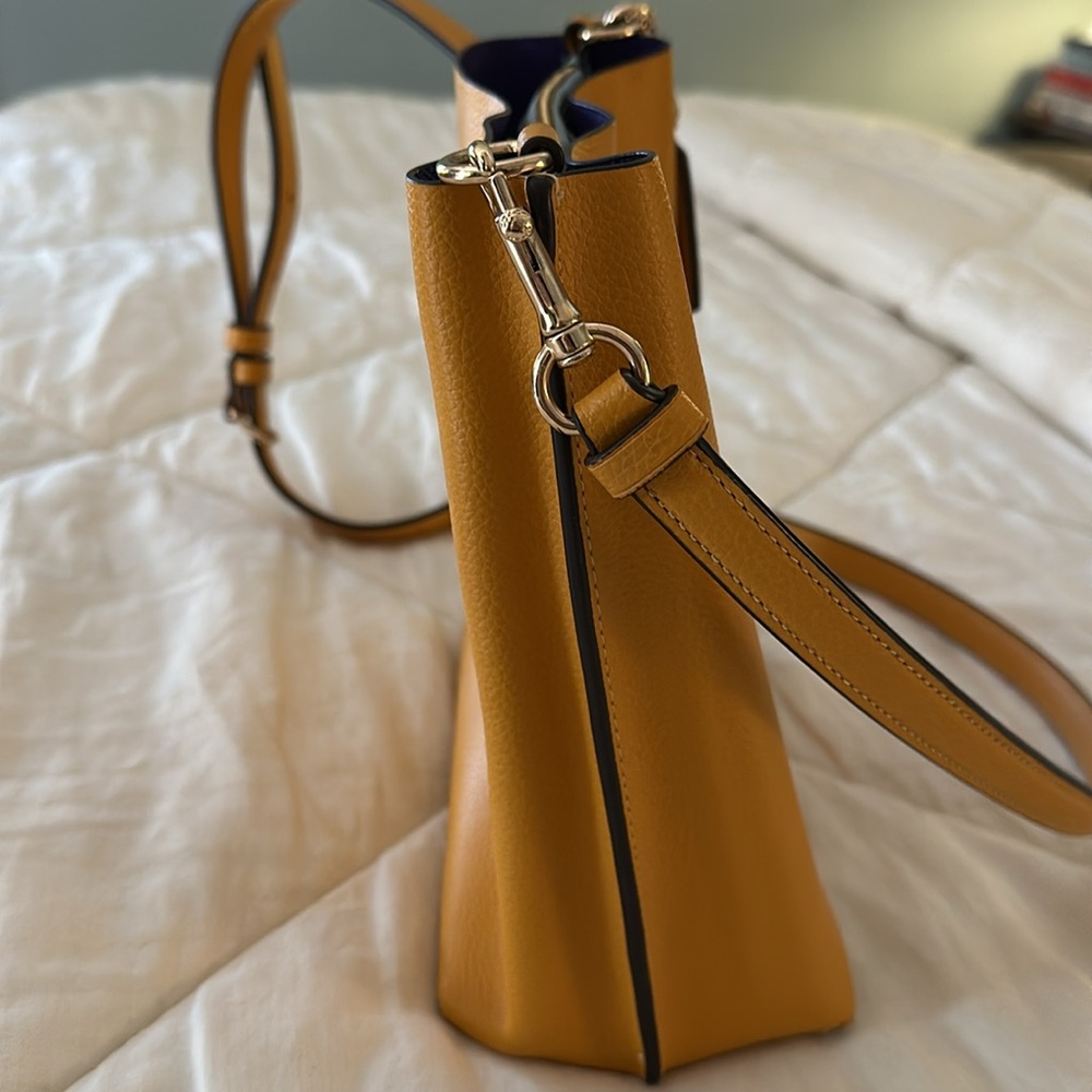 Fun Coach Crossbody Bag - Picture 4 of 5